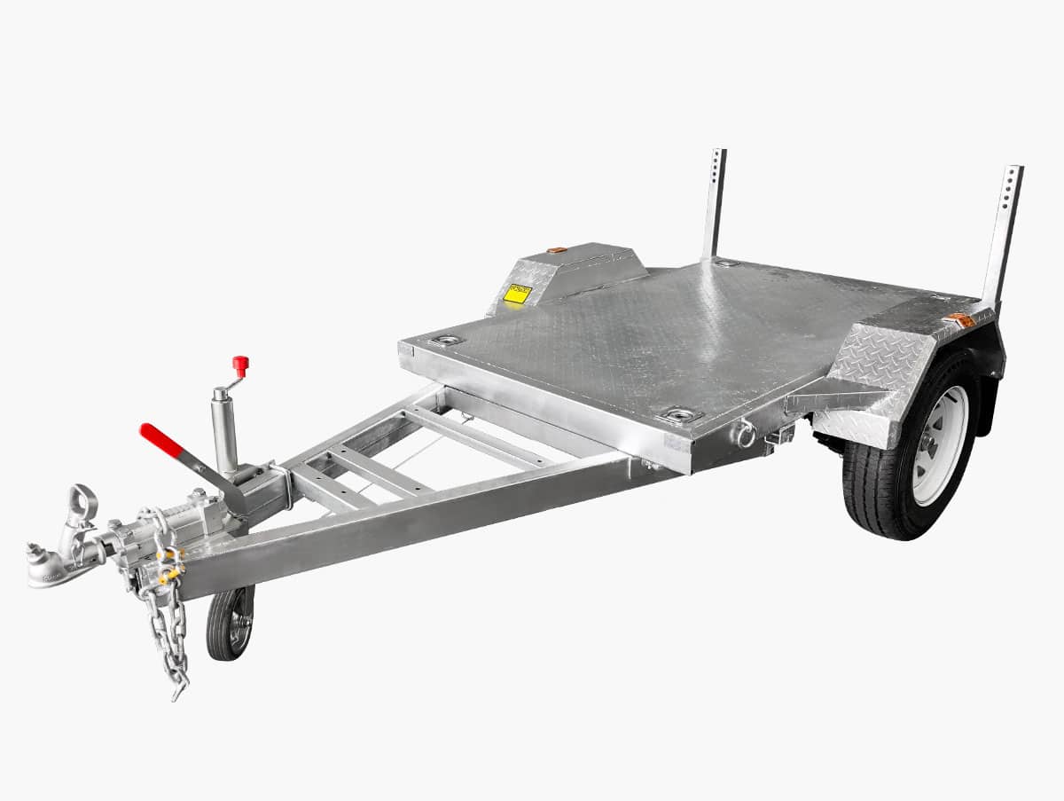 Small flat top trailer with checker plate deck and stabiliser legs