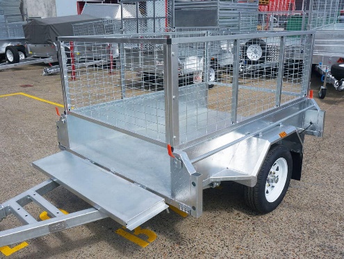 Single axle box trailer with 600mm cage and rear drop-down ramp